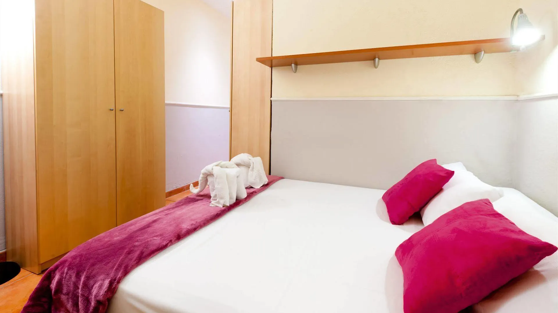 Apartments Sata Park Guell Area Barcelona